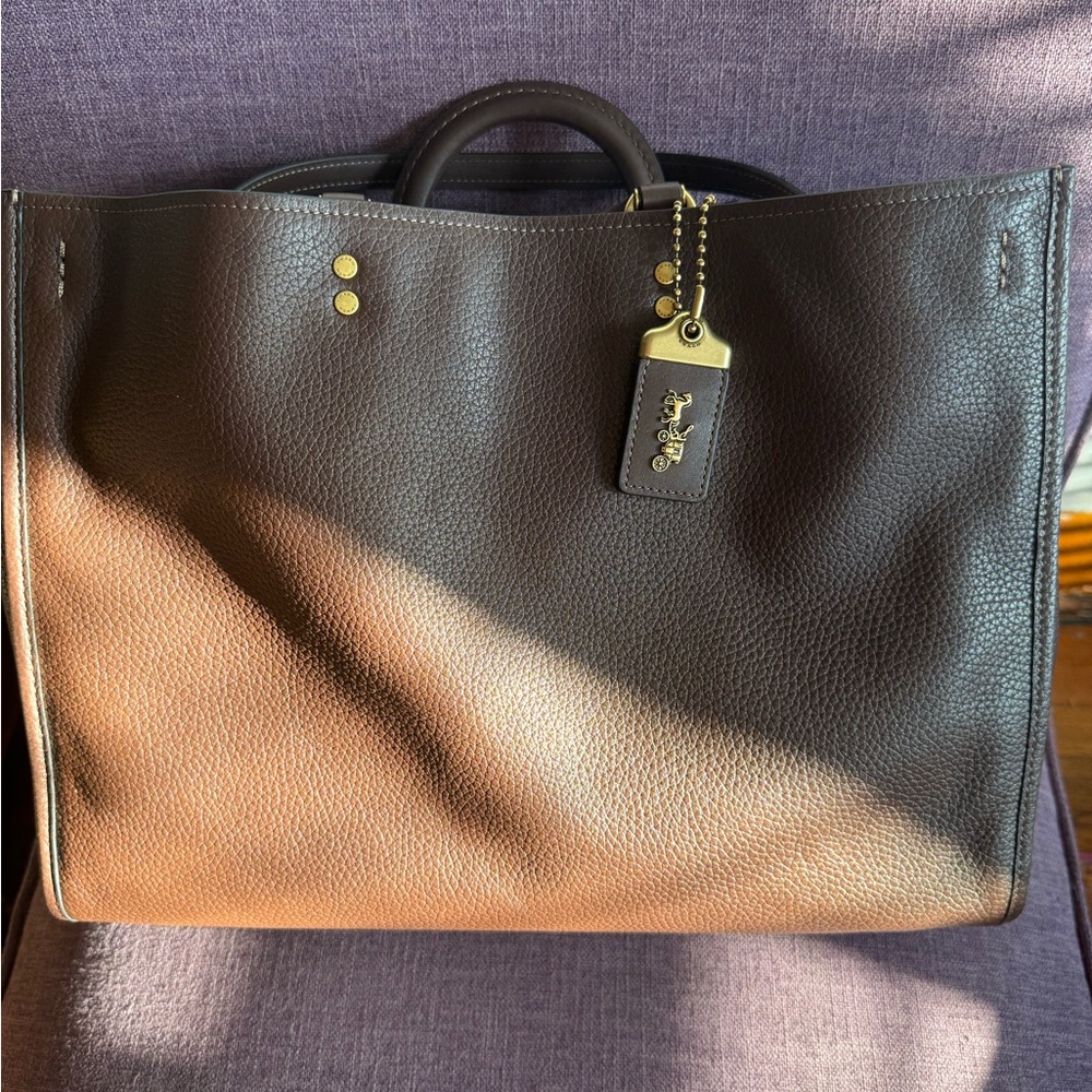 NWT - Coach Rogue 39 - Maple
